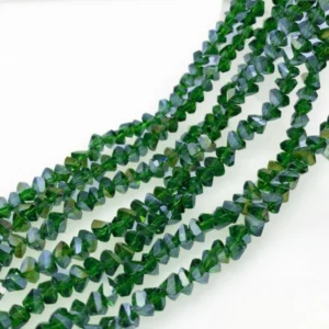 Бусины Swarovski огранка треугольник 3 мм Ø 0,8 мм 27 см (+-130 шт.) Изумрудный АВ прозрачный
