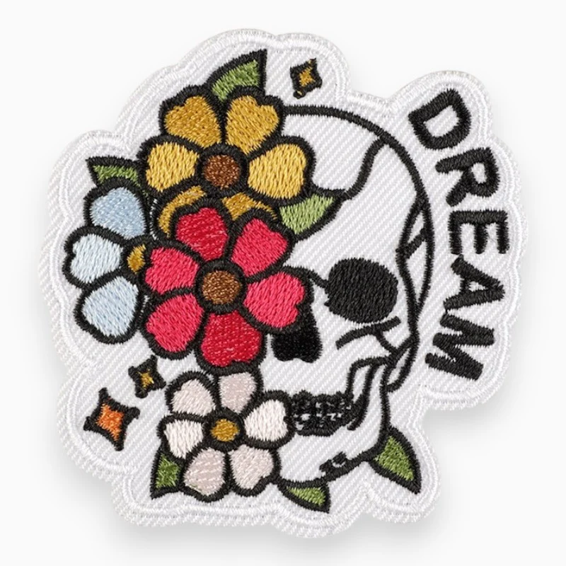 Термоаплікація Dream вишита 7,7х7,5 см 1 шт. Різні кольори