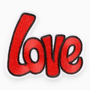 Термоаплікація love вишита 7х8 см 1 шт. Червоний