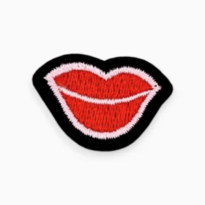 Термоаплікація Lips вишита 2,5х3,6 см 1 шт. Червоний
