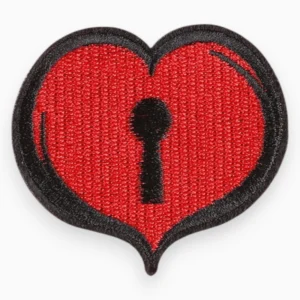 Термоаплікація Heart lock вишита 5,7х6,1 см 1 шт. Червоний