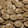 Гудзик Круглий LuxFabric 4 отв. пластик 15 мм 1 шт. Коричневий світлий