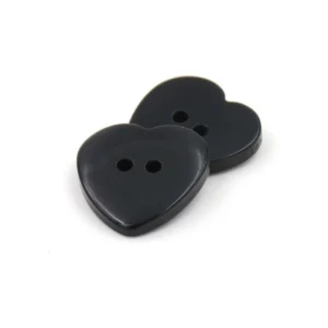 Гудзик Серце LuxFabric 2 отв. пластик 11,5 х11, 5 мм 1 шт. Чорний